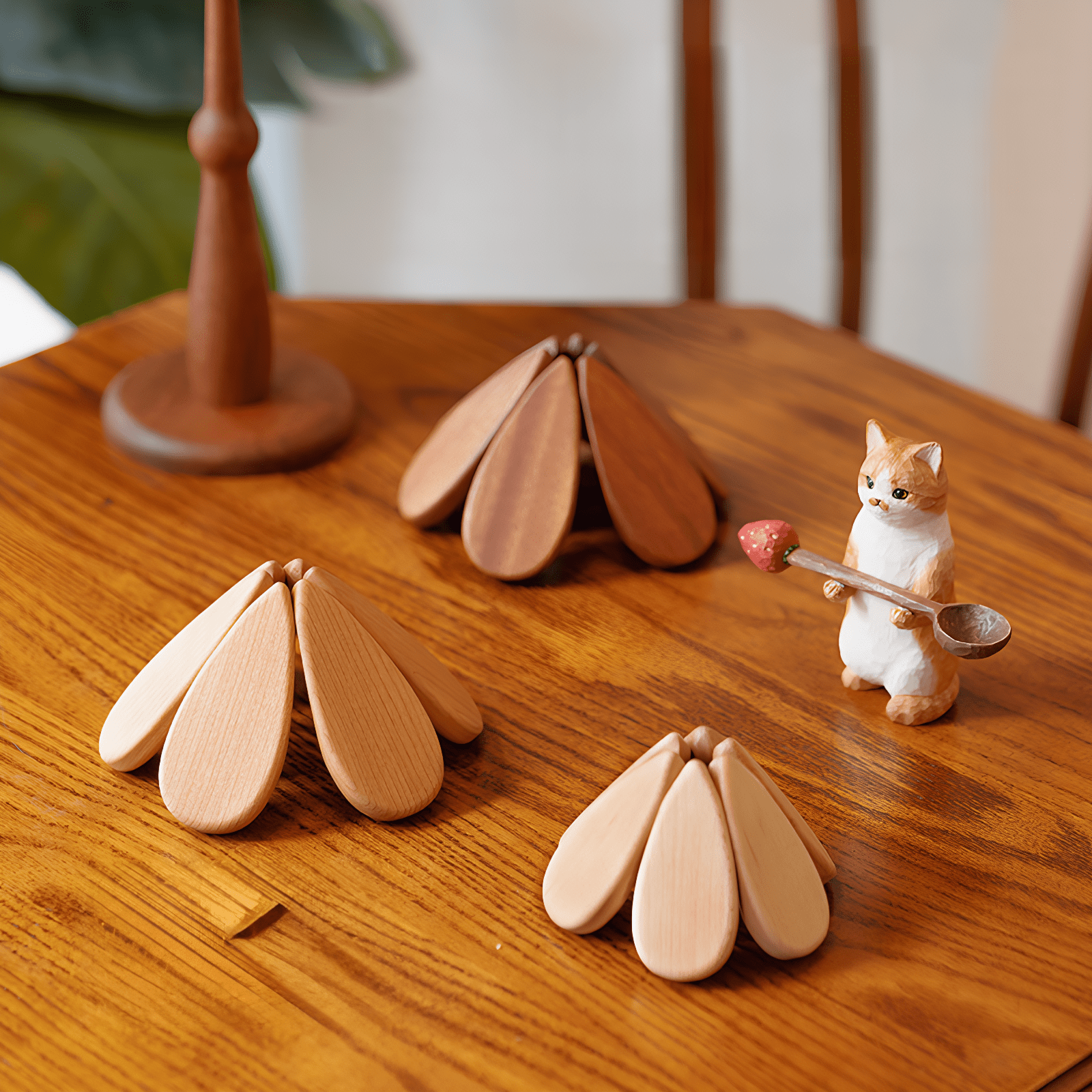 Wooden Christmas Trivets & Tree Shaped Coasters Set for Dinner Table Decor - Adaoge gifts