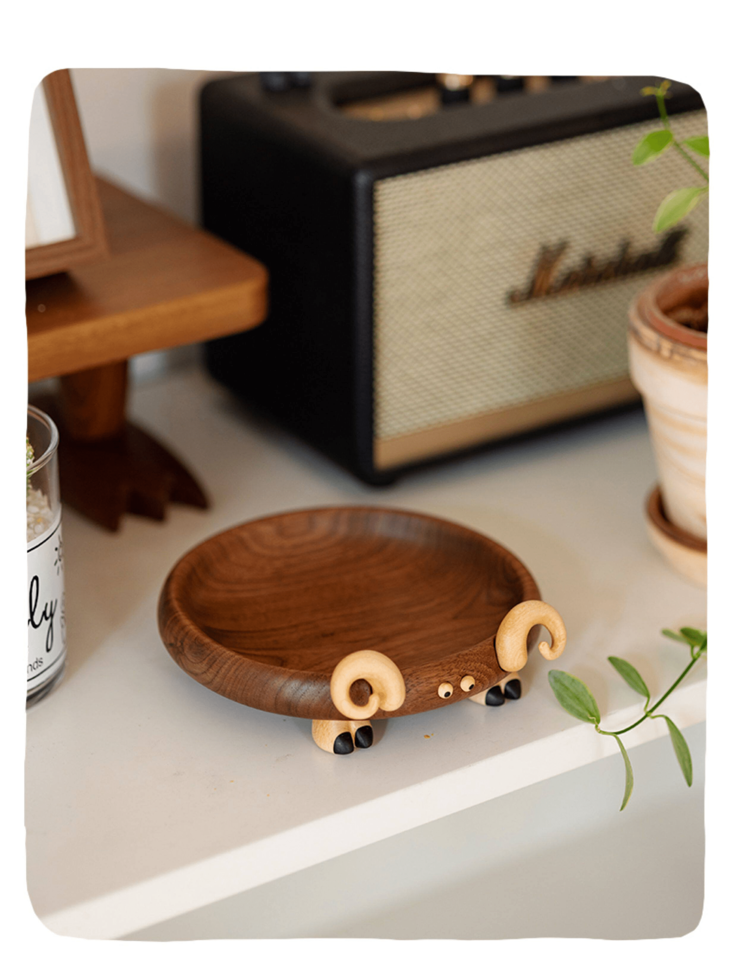 Handcrafted Sheep Decor Tray - Elegant Black Walnut Storage & Fruit Plate with Unique Wood Accents, Stylish Desk Organizer & Gift - Adaoge gifts